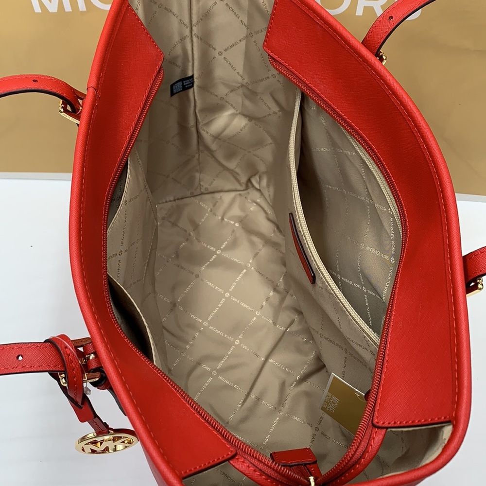 MICHAEL KORS JET SET TRAVEL LARGE TOP ZIP SHOULDER TOTE FLAME COLOR - Picture 9 of 14